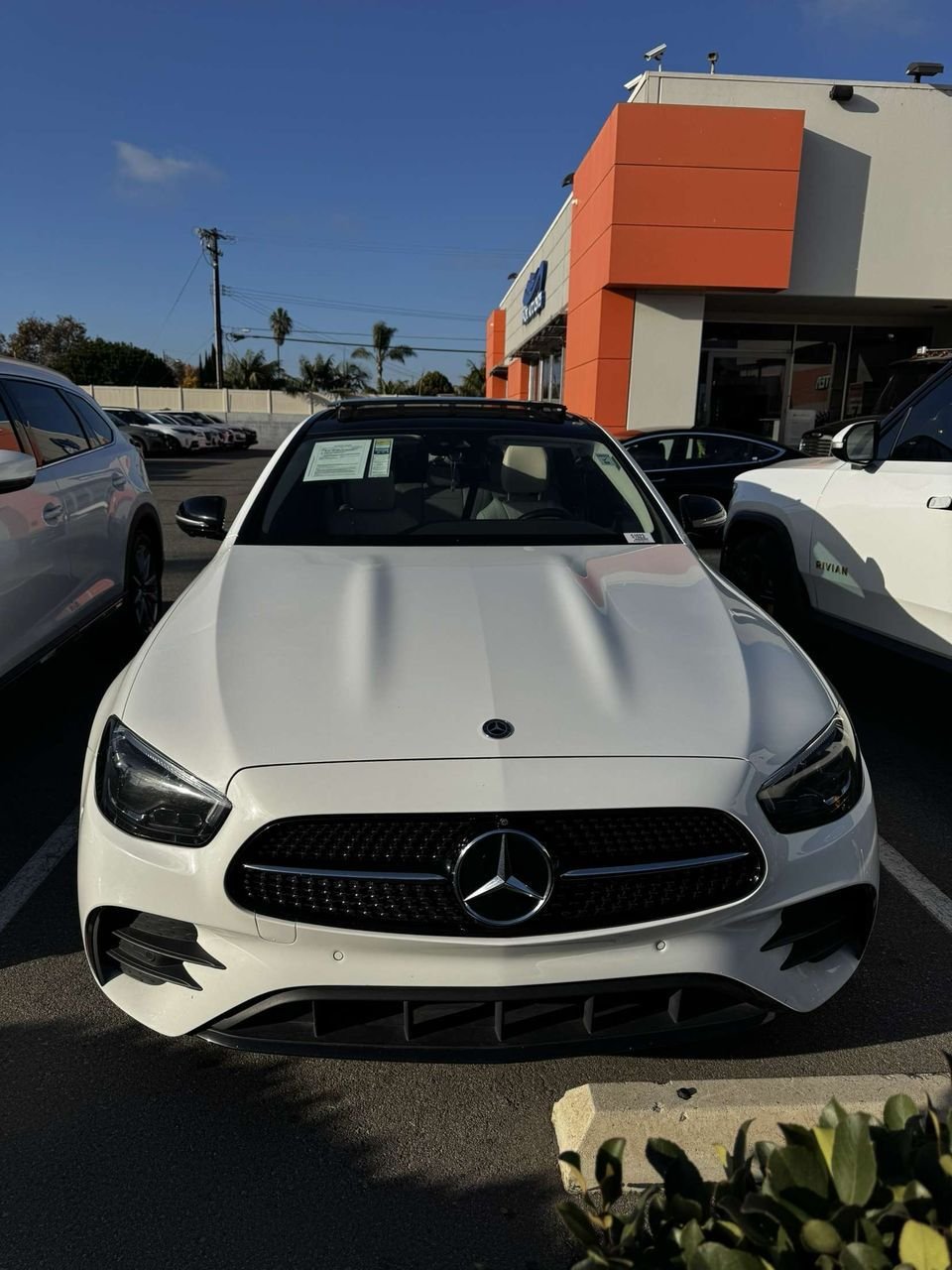 
								Mercedes Benz E350 4Matic full									