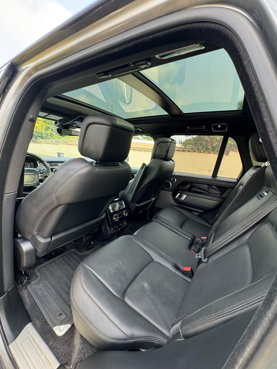 
								Range Rover Vogue full									