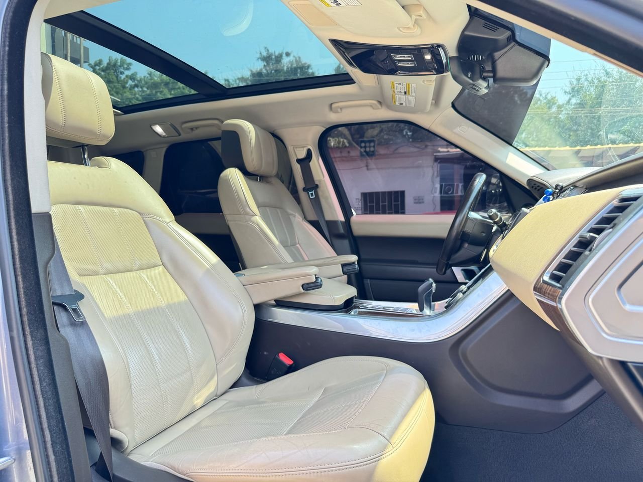 
								Range Rover Sport 2020 full									