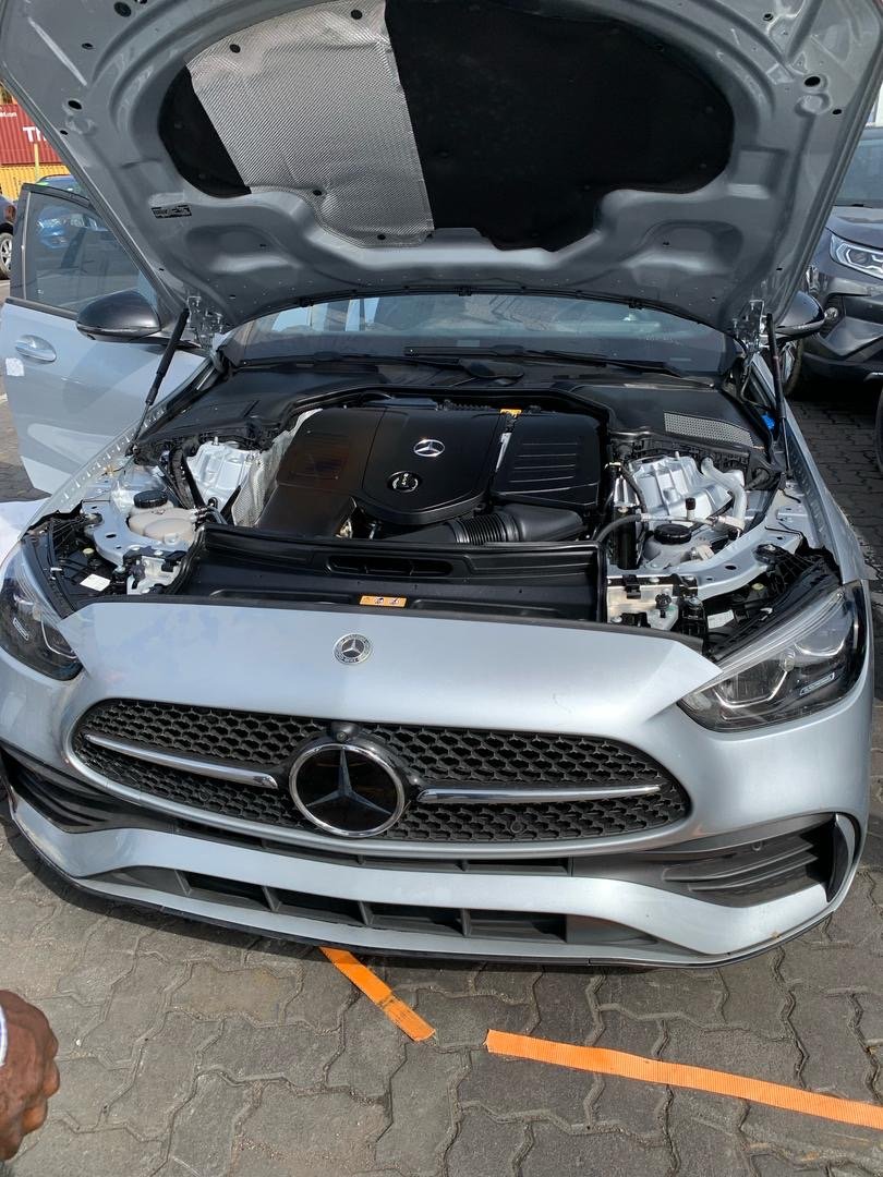 
								Mercedes-Benz C-Class 2023 full									